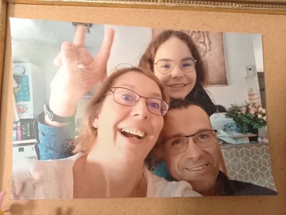 Met zijn drieen – Thuis